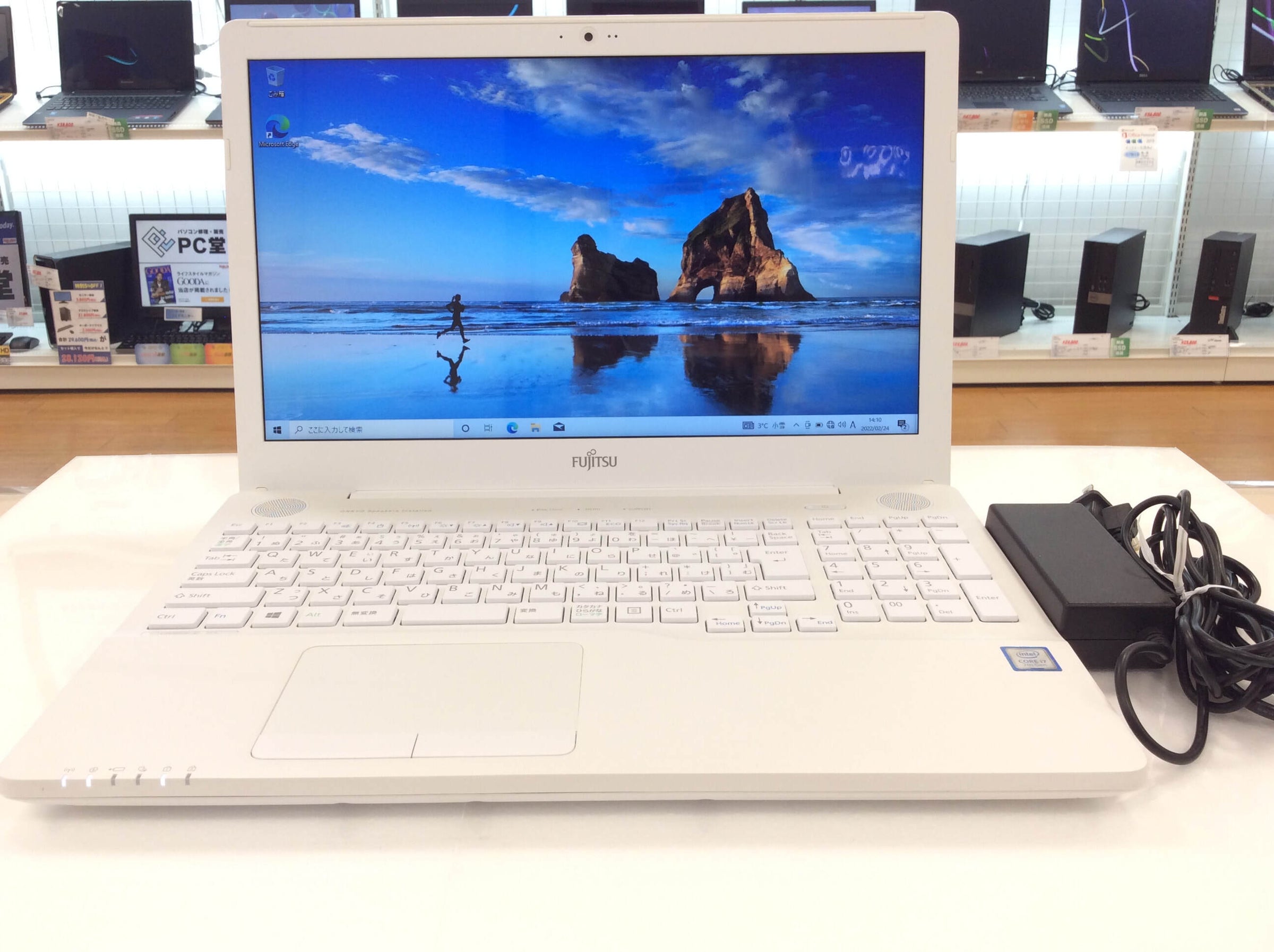 FUJITSU LIFEBOOK AH50/C3 FMVA50C3WP/Core i7-7700HQ 2.8GHz/メモリ